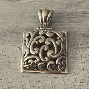 Beautiful Vintage Silver Barse Pendant.